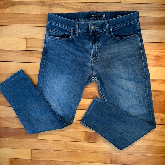 Banana Republic Skinny Fit Jeans – Women’s 33 30L – Dark Wash - Picture 8 of 8